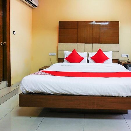 Oyo Hotel Metro International Near Lb Stadium Хайдарабад Экстерьер фото