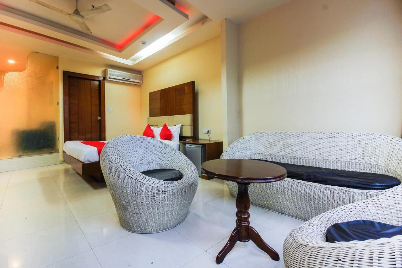 Oyo Hotel Metro International Near Lb Stadium Хайдарабад Экстерьер фото